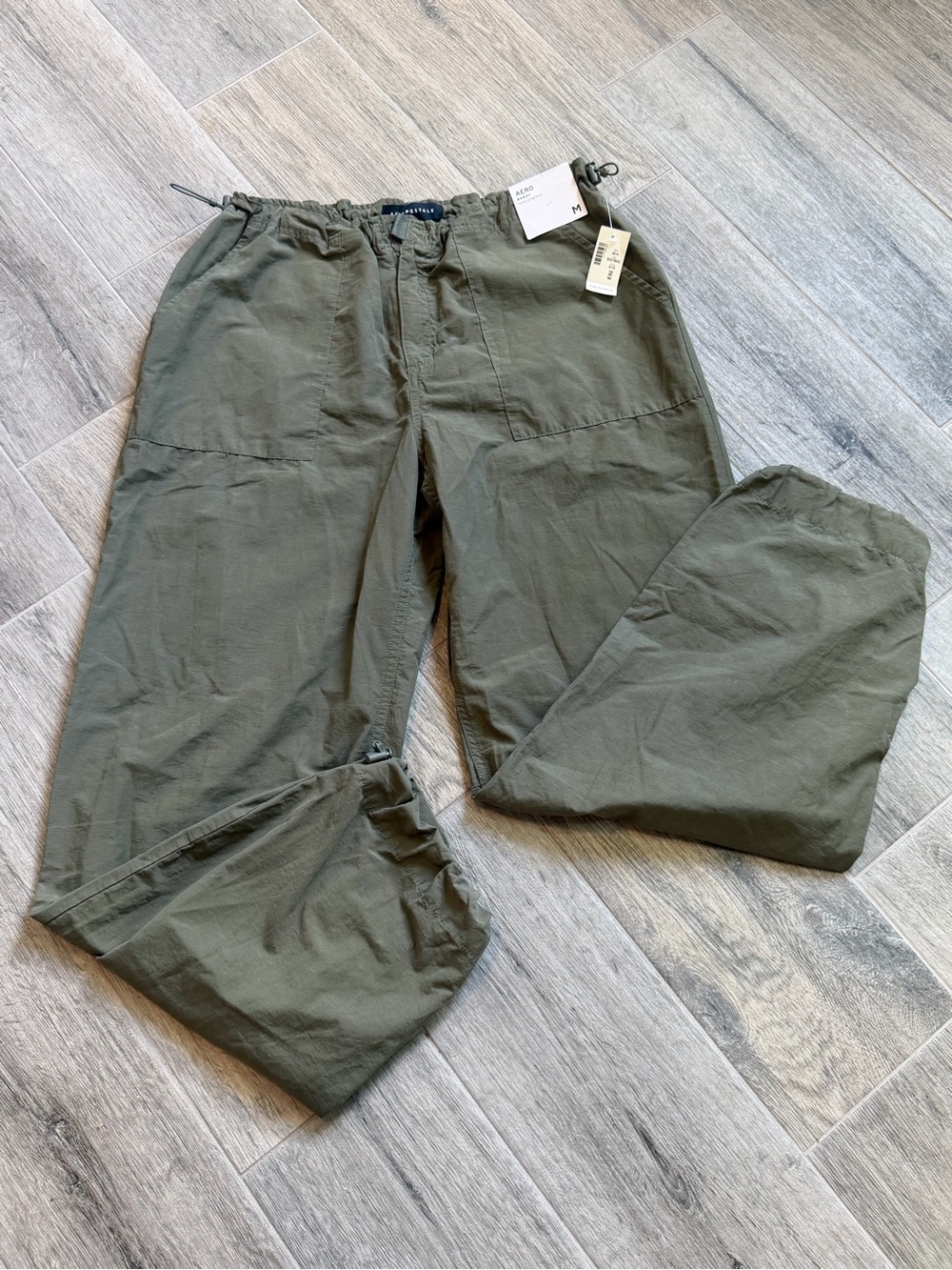 Aeropostale Womens Size Medium Olive Green Parachute Cargo Pants Baggy Comfort
